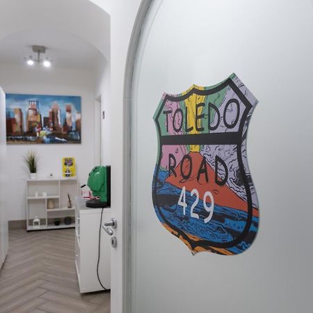 Отель Toledo Road 429 Неаполь Экстерьер фото